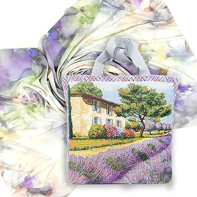 Набор Лавандоваое поле: Сумка гобелен Лавандовая усадьба 33х33 см +/- 2см + Палантин Мелодия цветов №9 (лавандовая свежесть) 180х87 см (вискоза 35%, модал 55%, шерсть 10%)