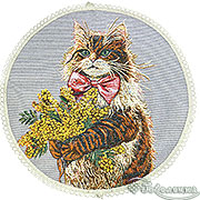 Салфетка декоративная Кот с мимозой D-40 -+1,5 см (светлый фон), гобелен